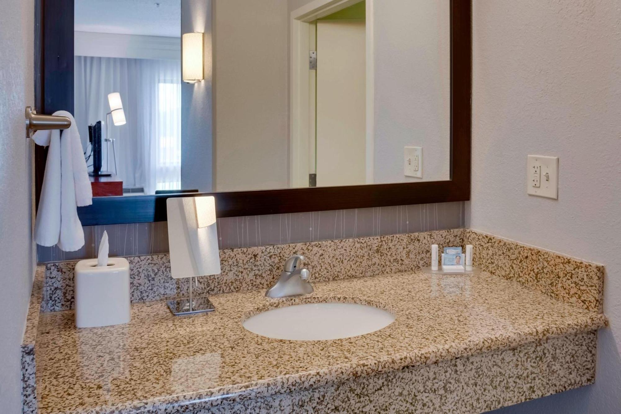 Courtyard Statesville Mooresville/Lake Norman Luaran gambar